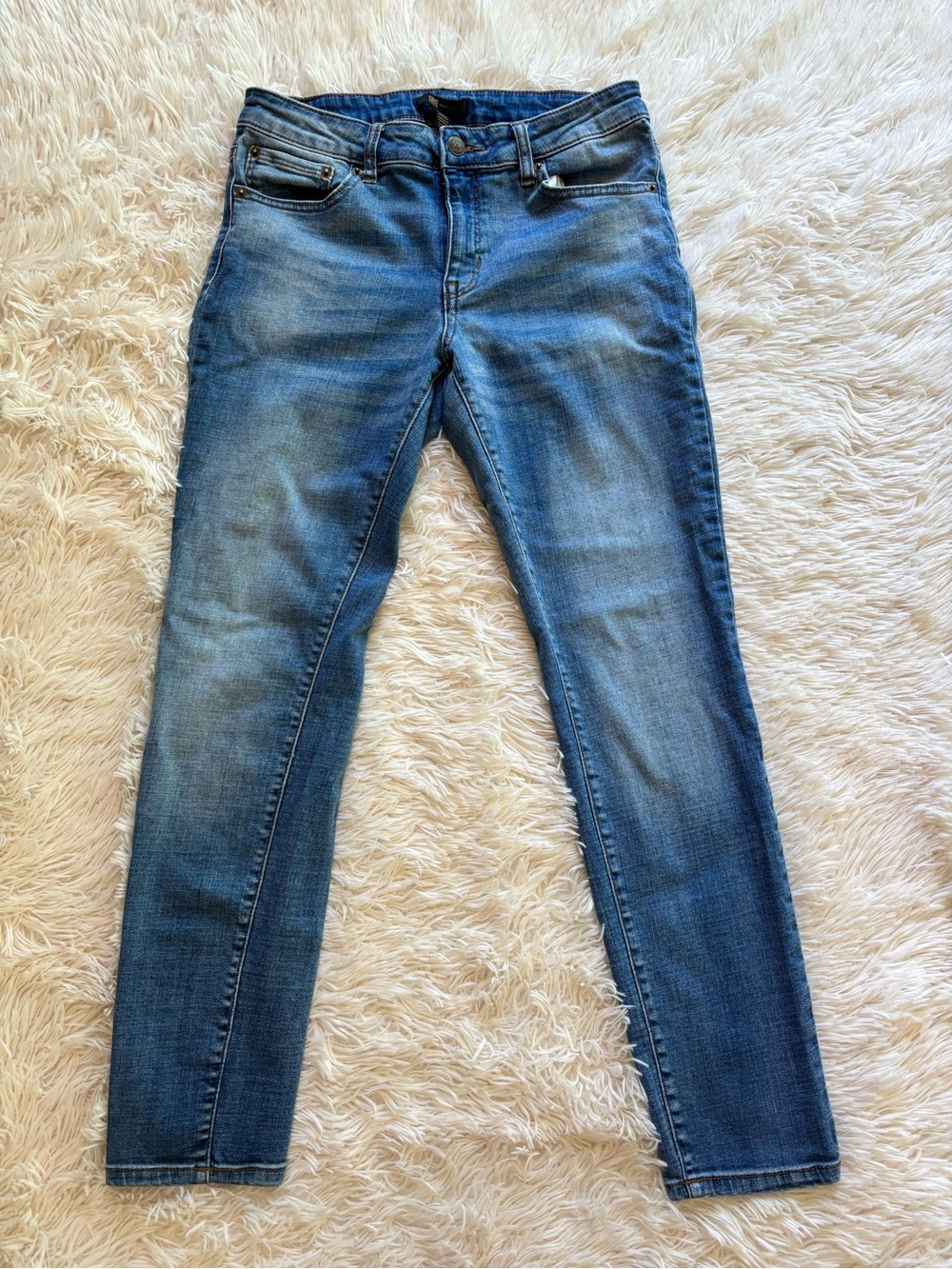 Frye Women's Skinny Jeans in Medium Blue Wash